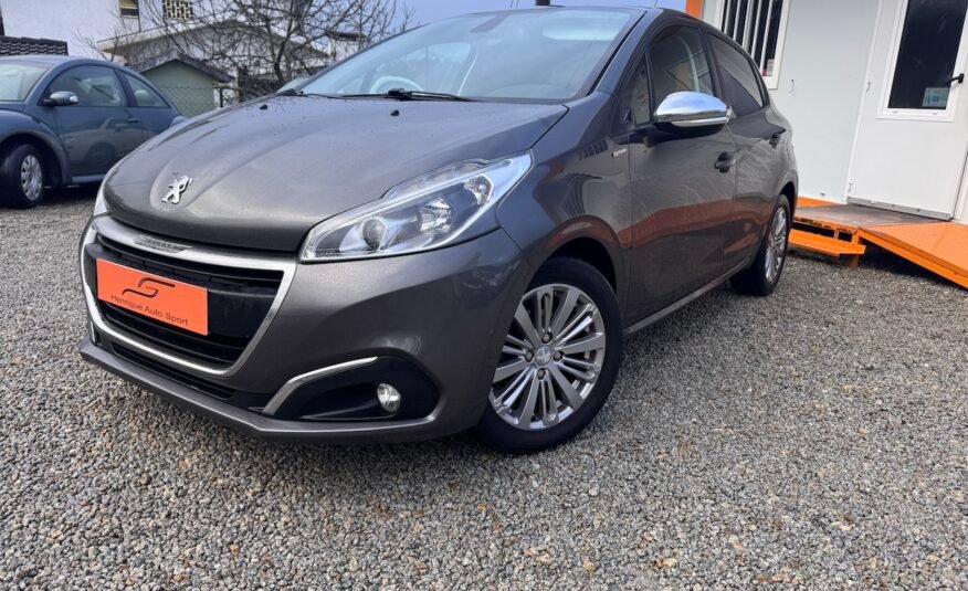 Peugeot 208 1.6 e-Hdi Style